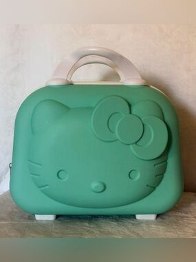 Hello Kitty Teal and White Hard Shell Carry Case